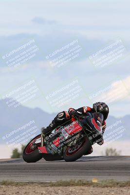 media/Nov-16-2025-Race Pace (Sun) [[8c5fa54630]]/Non Verified Riders (1st 20 Minutes)/7-Turn 9 Entry (210pm)/